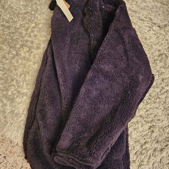 Pink - Picture 2 of 6